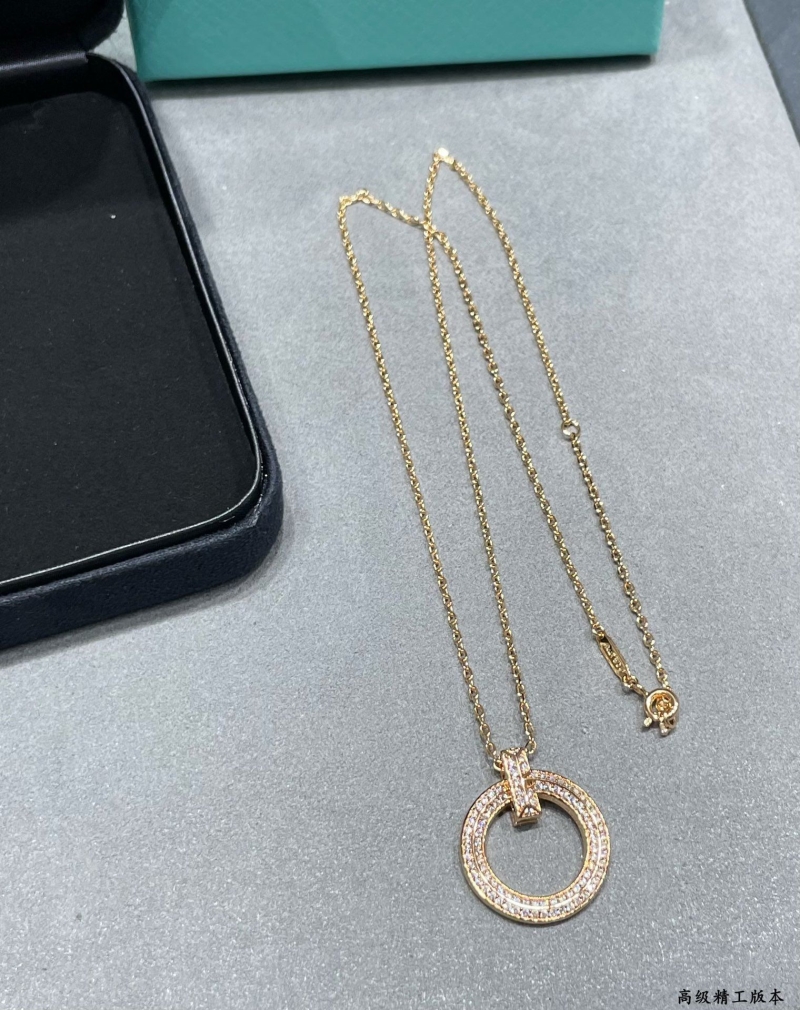 T*f*ny necklaces